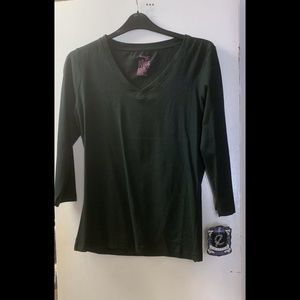 Full Figure V-neck Long Sleeve T-Shirt